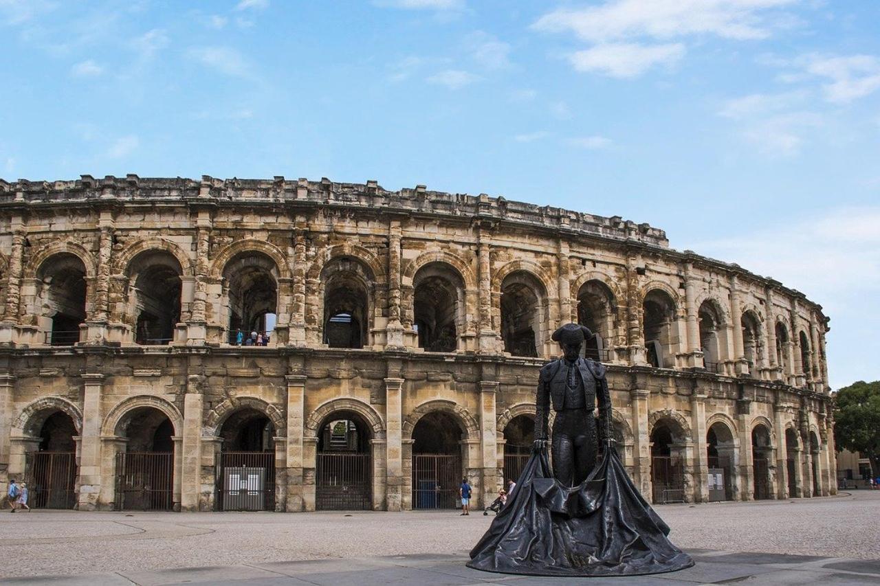 Les Arenes, 1 A 6 Personnes En Centre * Nimes